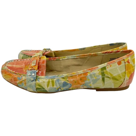 Anne Klein Miliah Leather Pastel Floral Loafers - Picture 6 of 11